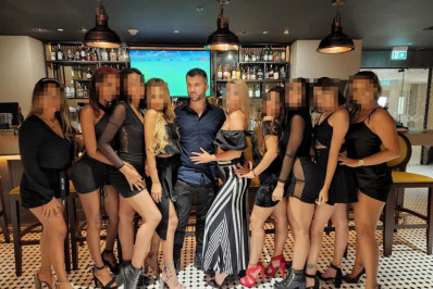 'Coaches de namoro': grupo apaga conteúdo sobre 'dicas de conquista' no Brasil