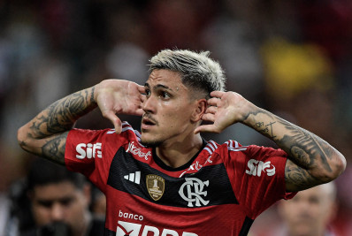 Flamengo x Coritiba: Mário Jorge barra Pedro, coloca Matheus França e mantém Gabigol