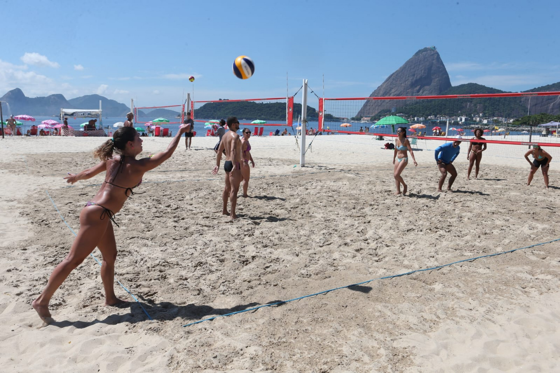 Cariocas aproveitam o último fim de semana deste verão no Aterro do Flamengo, Zona Sul do Rio - Cleber Mendes/Agência O Dia
