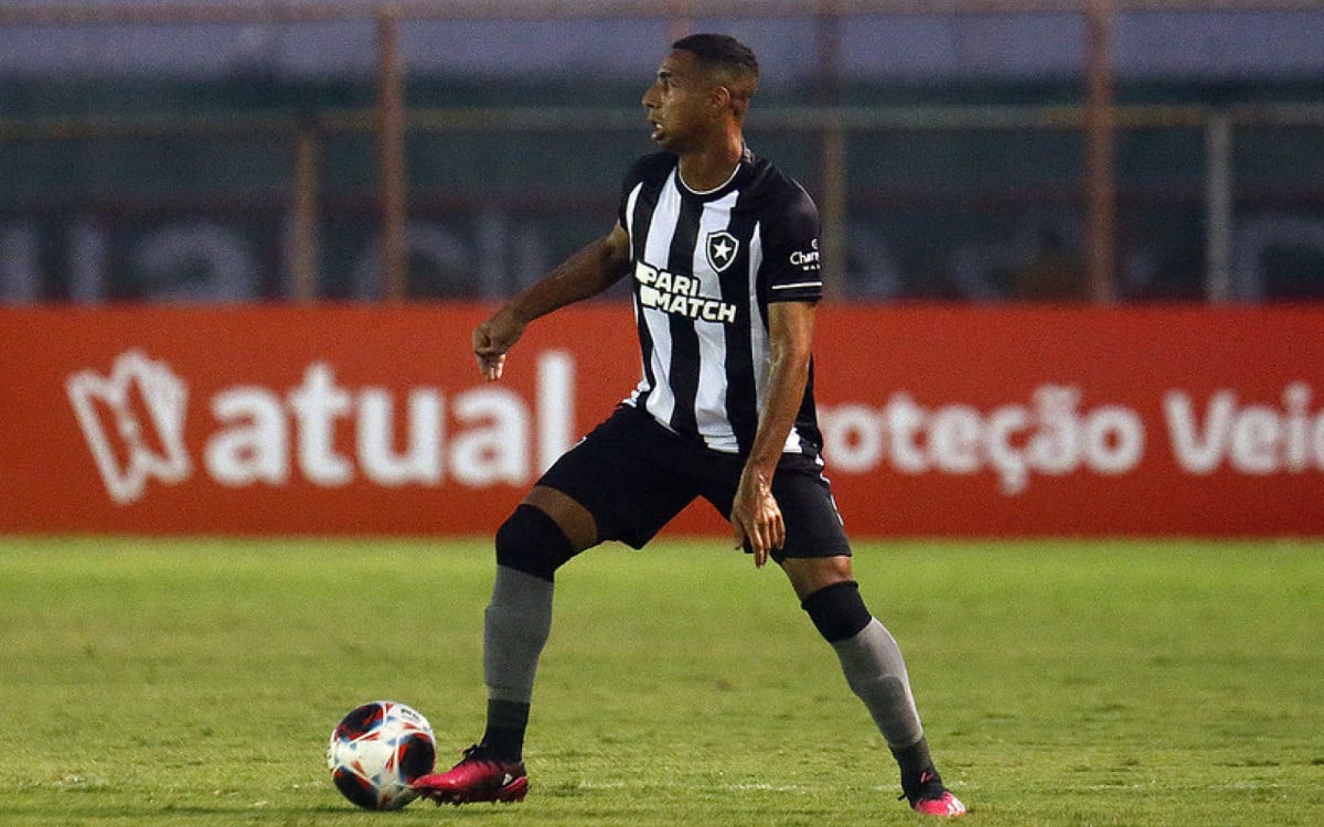 Victor Sá é um dos extremos em má fase com a camisa do Botafogo - Vitor Silva/Botafogo