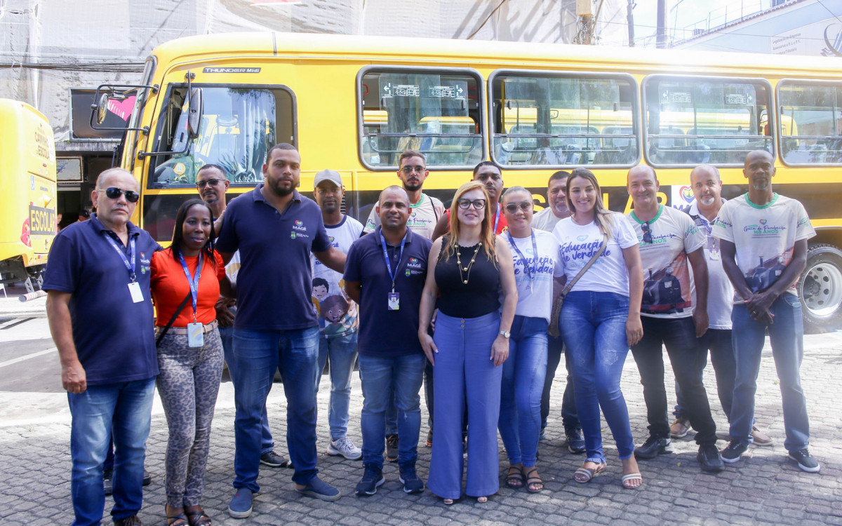 Novos &ocirc;nibus escolares de Mag&eacute; - Romulo Barbosa/Divulga&ccedil;&atilde;o