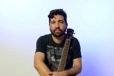 Tom Marques se apresenta nesta quarta-feira (22/3) na Sala Nelson