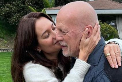Mulher de Bruce Willis lamenta saúde do ator: 'É um território novo para mim'