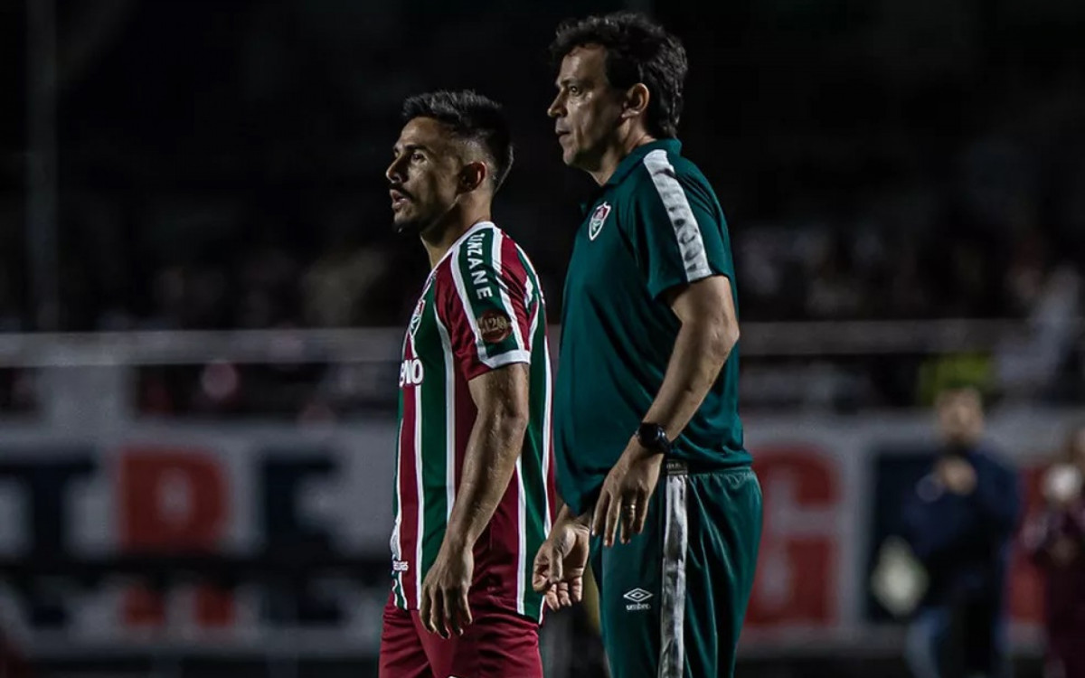 Fernando Diniz n&atilde;o deseja nenhuma pe&ccedil;a de reposi&ccedil;&atilde;o para a sa&iacute;da de Willian Bigode 