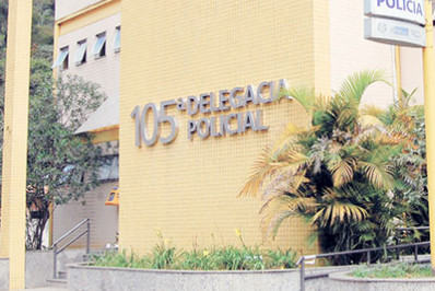 PM prende em flagrante homem acusado de depredar lixeiras no Centro Histórico