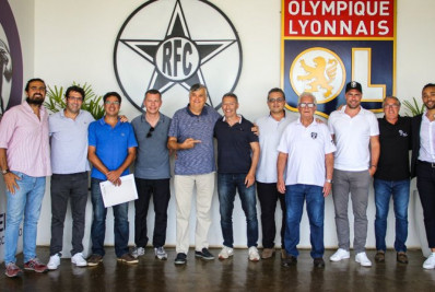 Presidente do Botafogo acompanha visita de dirigentes do Lyon ao CT do Resende
