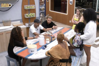 Às vésperas de repescagem no 'BBB 23', Domitila sonha com ex-sisters: 'Presente'