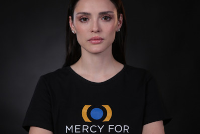 Atriz que viveu a boneca Emília sai em defesa dos animais