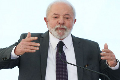 Governo define reposição de R$ 30 bi para reforçar caixa da saúde e educação