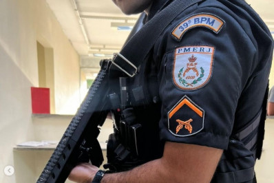 PM recupera em Belford Roxo pistola roubada de policial militar em Nova Iguaçu 
