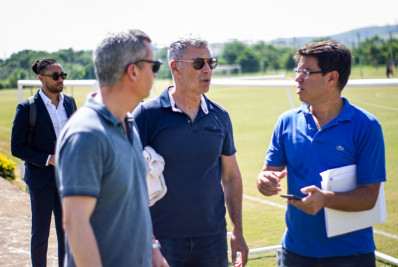 Resende recebe visita de diretores do Lyon