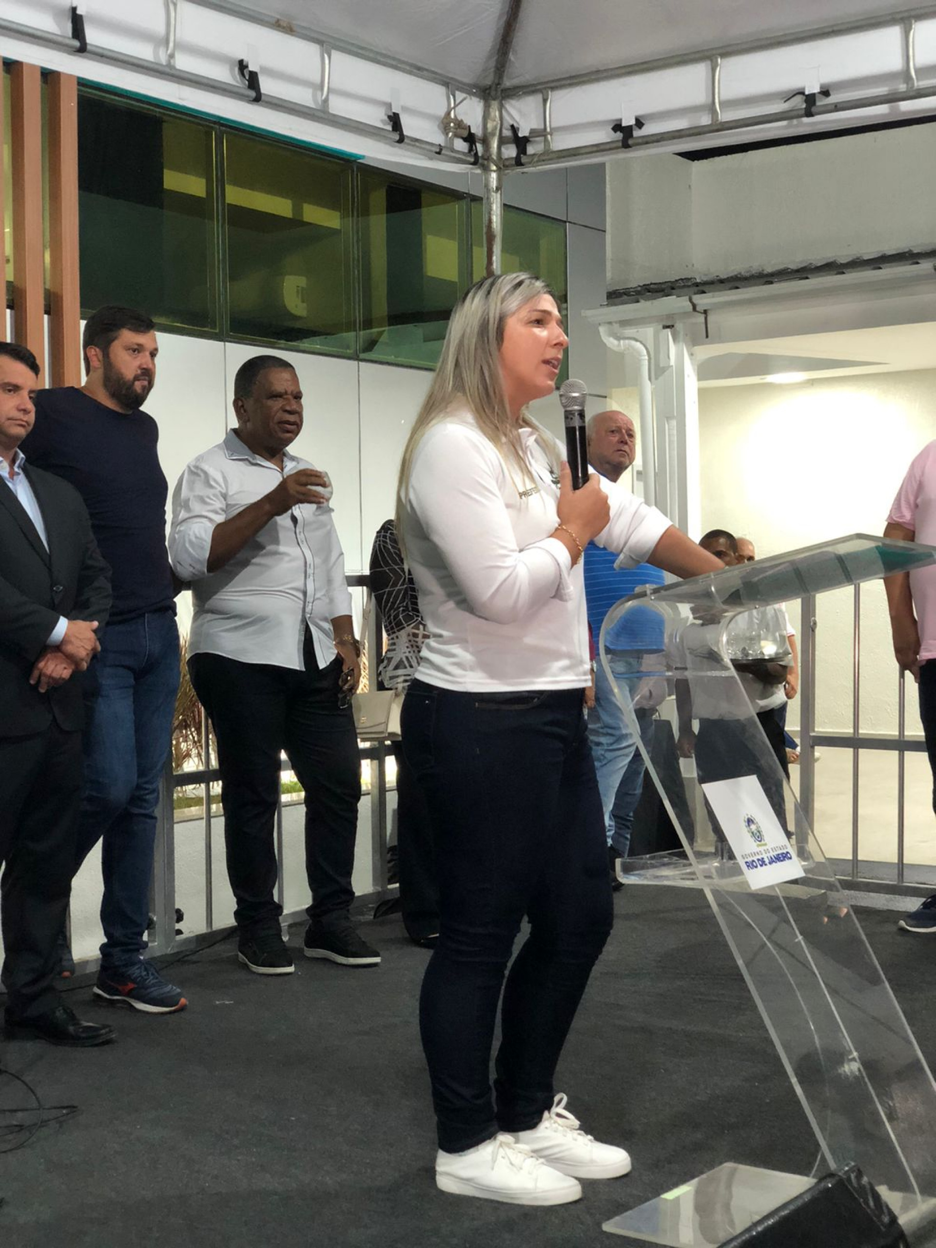 A prefeita Marina Rocha destaca a import&acirc;ncia das obras para a popula&ccedil;&atilde;o