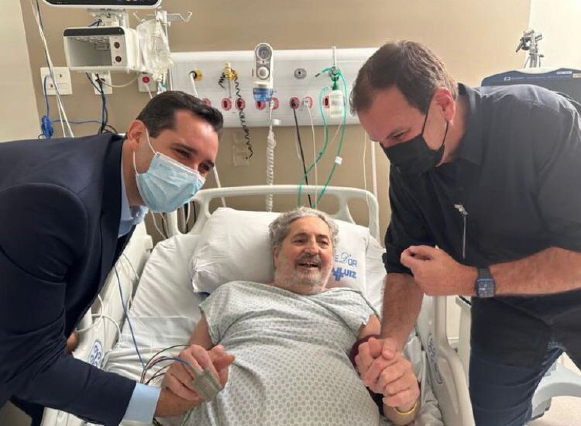 No CTI, Moacyr Luz recebe a visita do prefeito Eduardo Paes e do secret&aacute;rio da casa Civil Eduardo Cavaliere - Reprodu&ccedil;&atilde;o / Instagram