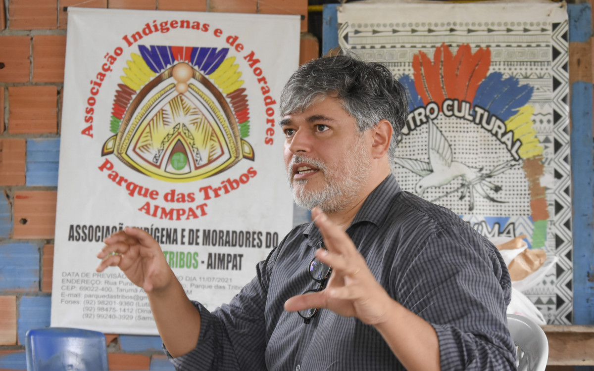 O pesquisador Rodrigo Tobias, da Fiocruz Amaz&ocirc;nia