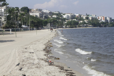 Inea libera entrada de banhistas na Praia da Bica e no Flamengo, mas não recomenda Leblon