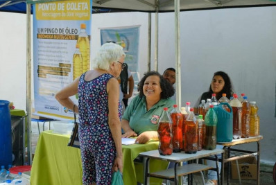  Meio Ambiente arrecada mais de 270 litros de óleo em ação do Dia Mundial da Água