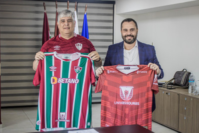 Fluminense anuncia renovação de contrato com patrocinadora 