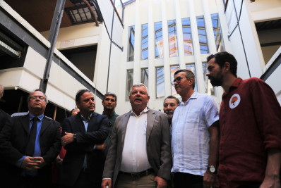 Prefeito Axel Grael vistoria obras do novo Mercado Municipal