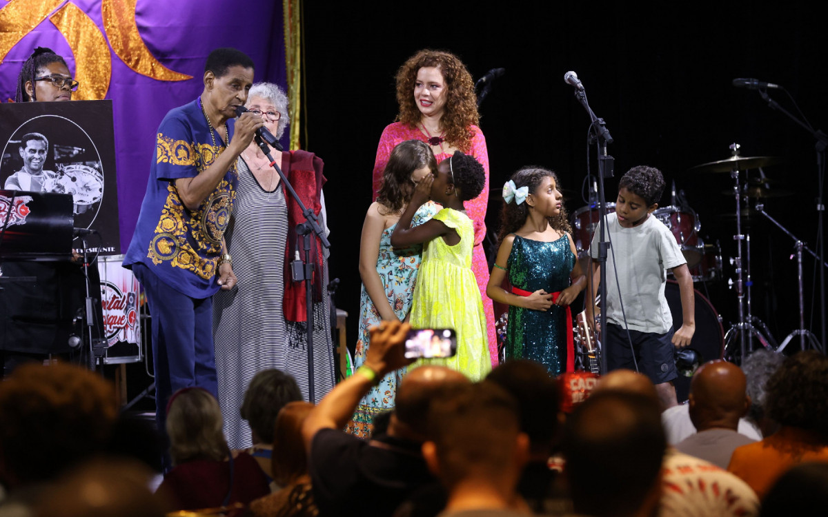 Ângela Leal e Leandra Leal no aniversário do Teatro Rival Refit