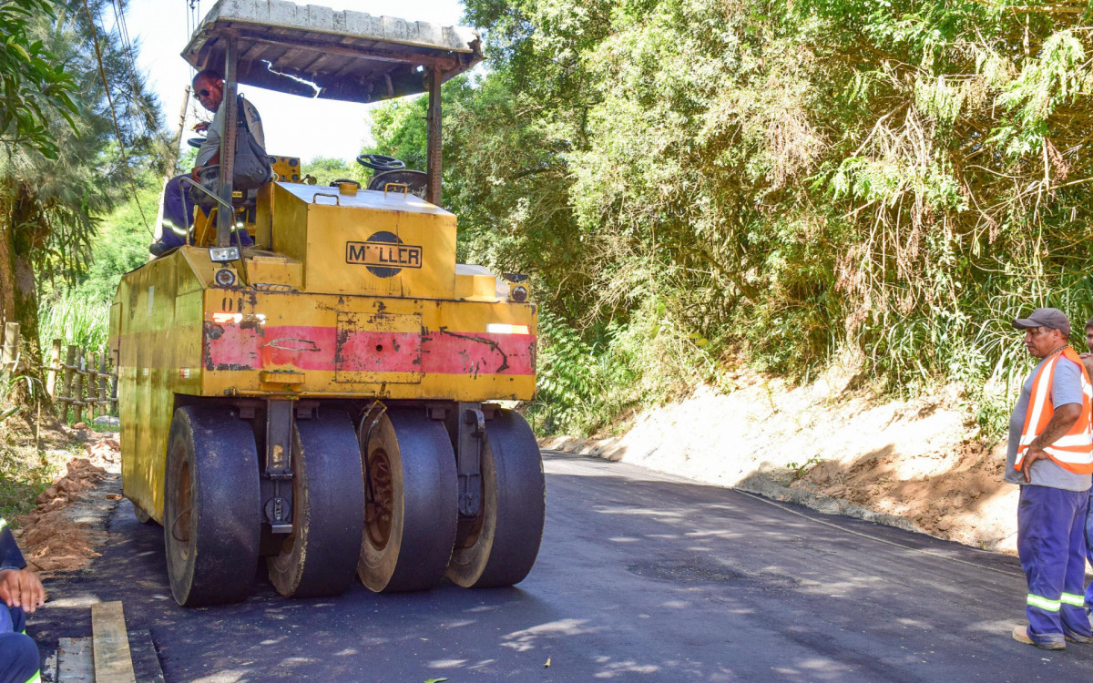 Gestão de Juninho promove maior programa de pavimentação da história do município