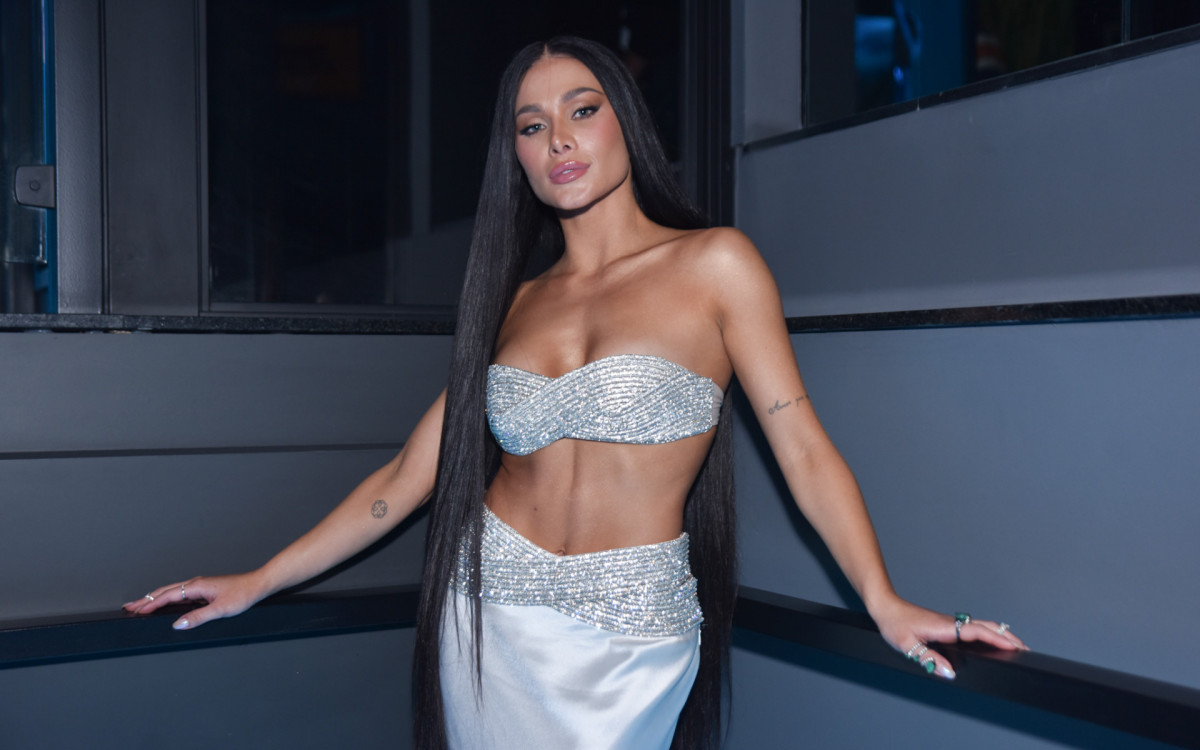 Fl&aacute;via Pavanelli comemora seu anivers&aacute;rio com fest&atilde;o em S&atilde;o Paulo