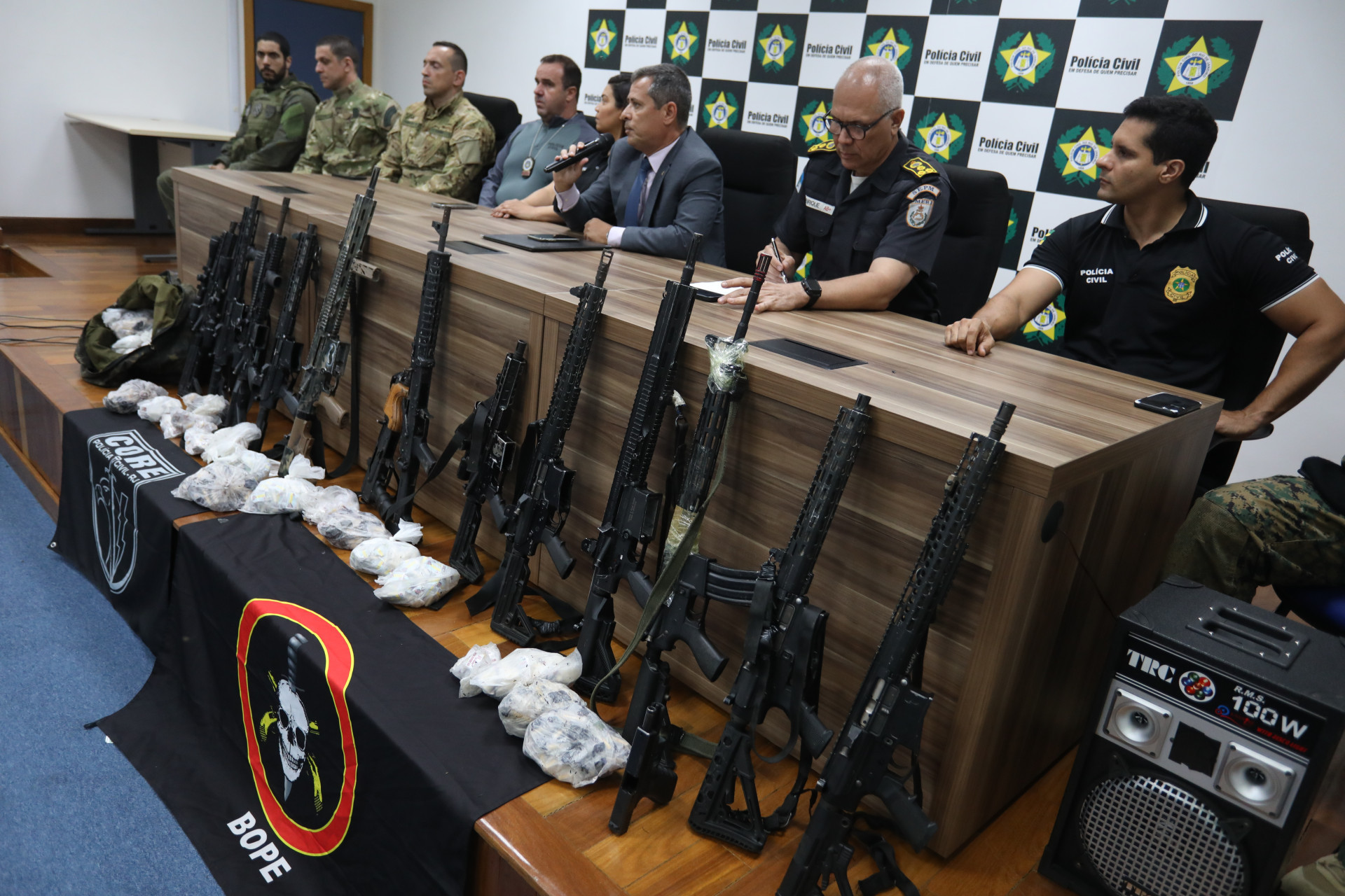 Representantes das polícias Civil e Militar explicaram operações realizadas nesta quinta-feira (23) no Salgueiro e na Maré - Pedro Ivo/ Agência O Dia