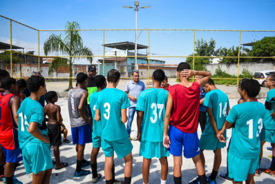 Secretaria de Esportes de Belford Roxo apoia equipes do Castelar e Colejão na Taça das Favelas