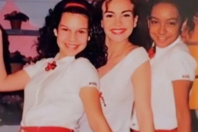 Fernanda Souza, Flávia Monteiro e Aretha Oliveira recriam foto da época de 'Chiquititas'; veja