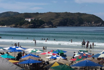 Dia quente em Cabo Frio nesta quinta-feira (23)