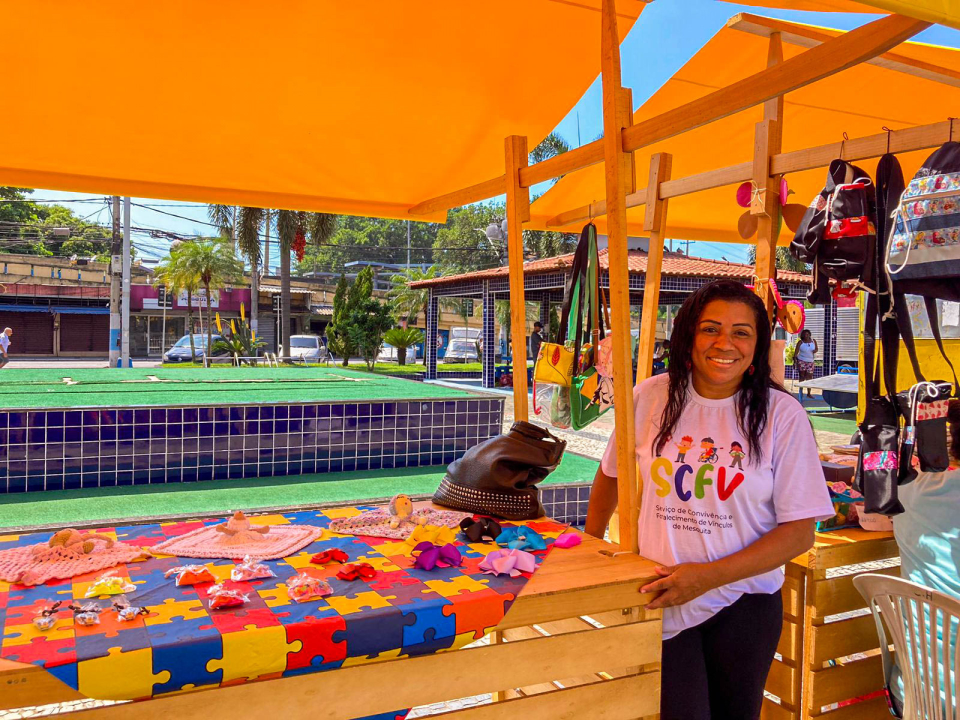 Evento ocorreu na Pra&ccedil;a Elizabeth Paix&atilde;o, no Centro de Mesquita - LET&Iacute;CIA CAMPOS