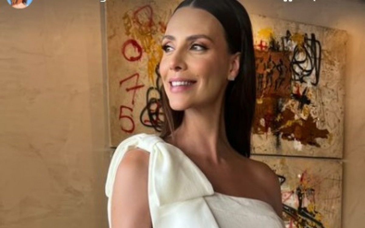 Camila Rodrigues e Vinicius Campanario se casam