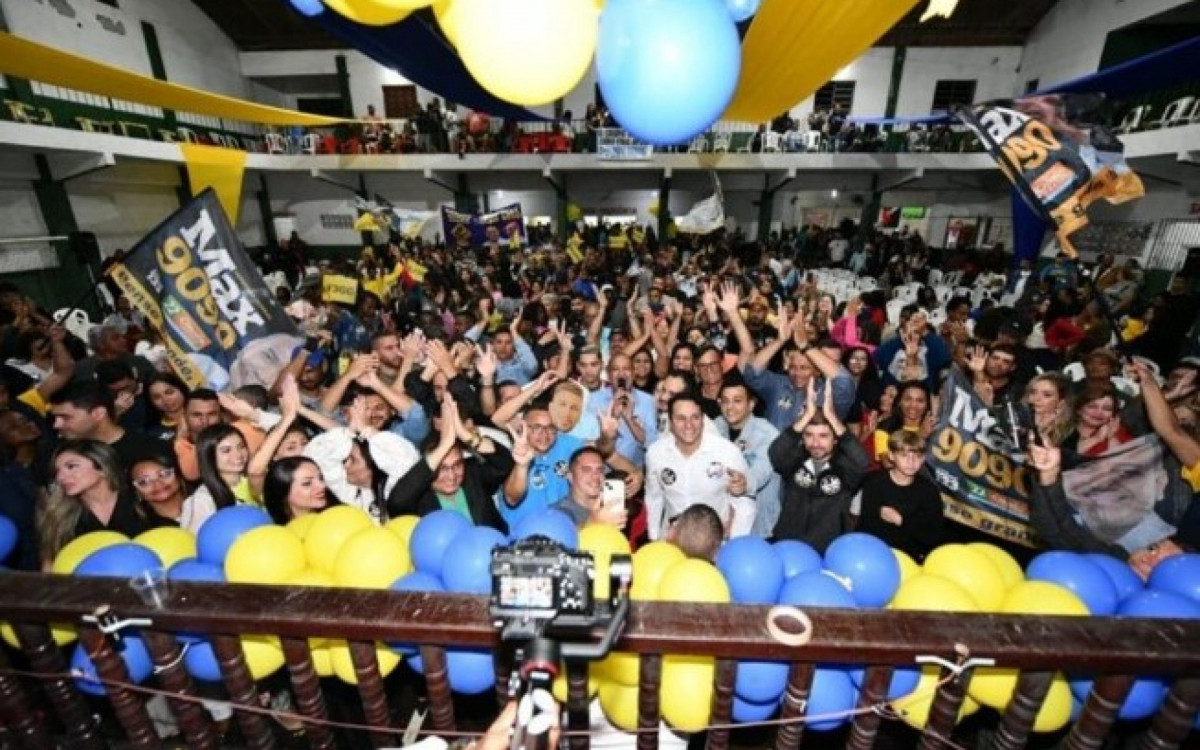 Os Bento em campanha de Max Lemos para deputado federal