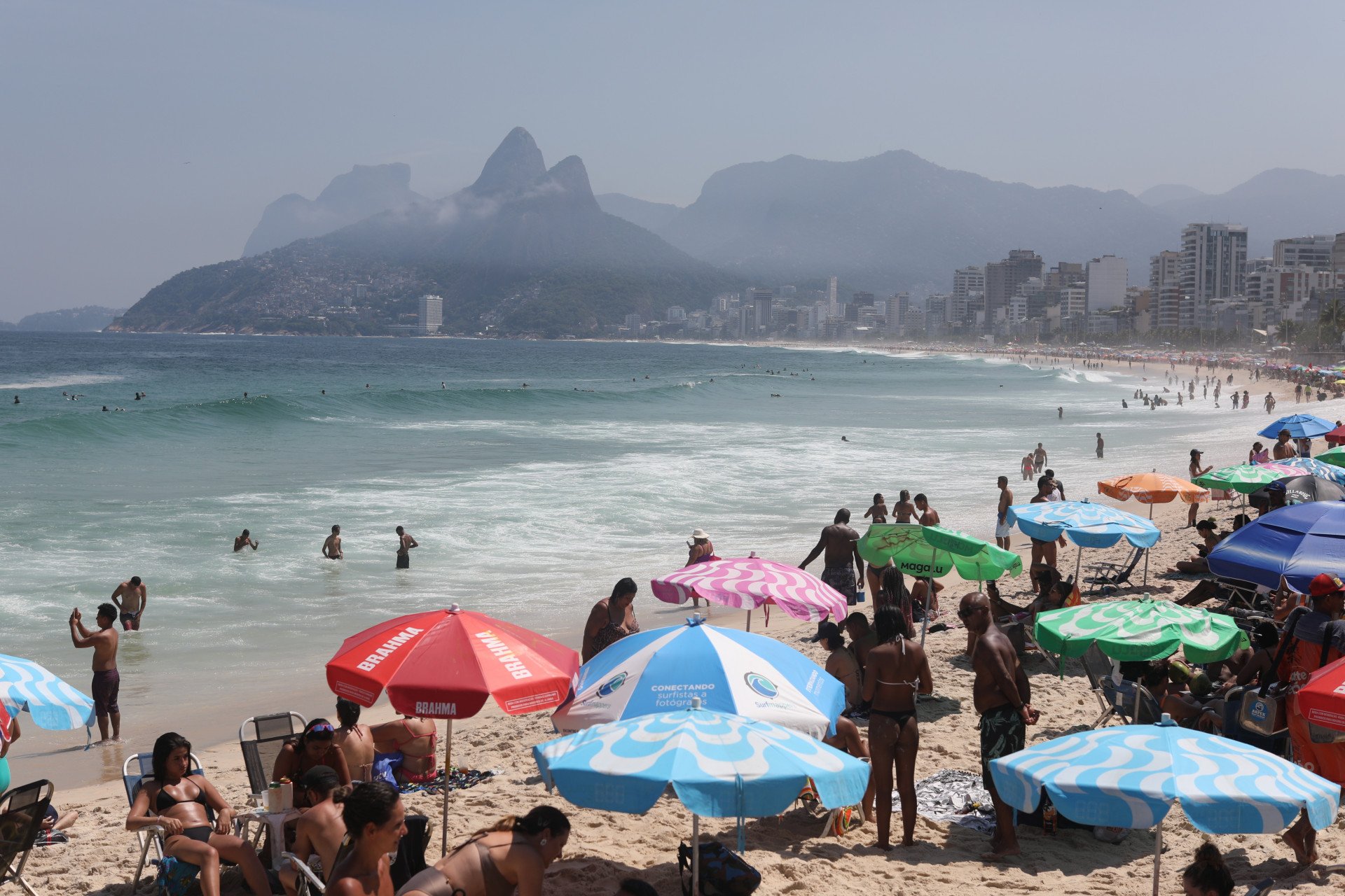 Águas claras na praia do Arpoador. - Pedro Ivo/ Agência O Dia