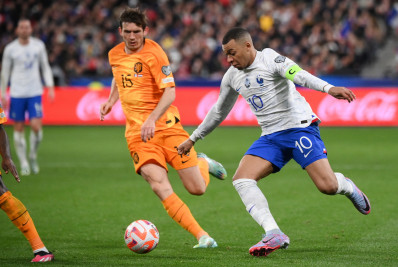 Com show de Mbappé, França goleia a Holanda pelas Eliminatórias da Euro