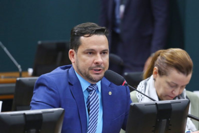 Projeto revoga corte no teto de juros do consignado do INSS