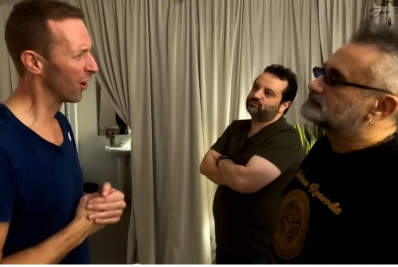 Vocalista do Coldplay alfineta Regis Tadeu após crítico dizer que detesta a banda: 'Não me importo'