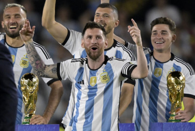 Messi chega a 800 gols e vive idolatria na Argentina: 'Aproveitemos a terceira estrela'