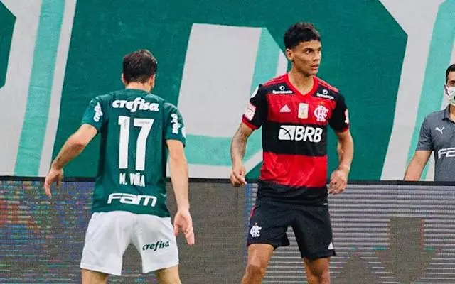 Palmeiras anuncia a contratação de ex-jogador do Flamengo