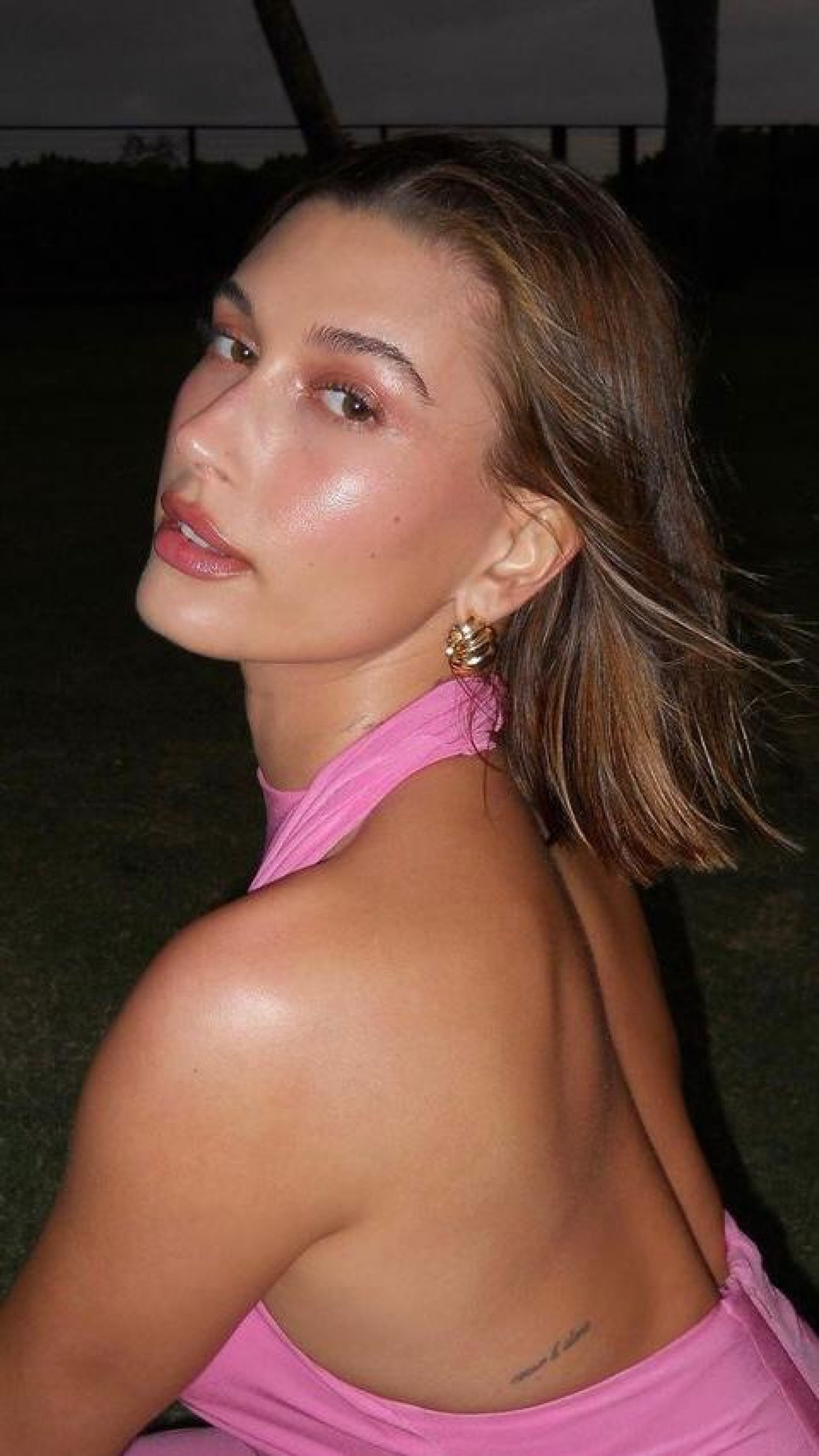 Hailey Bieber agradece apoio de Selena Gomez após ameaças por polêmica - Reprodução Instagram