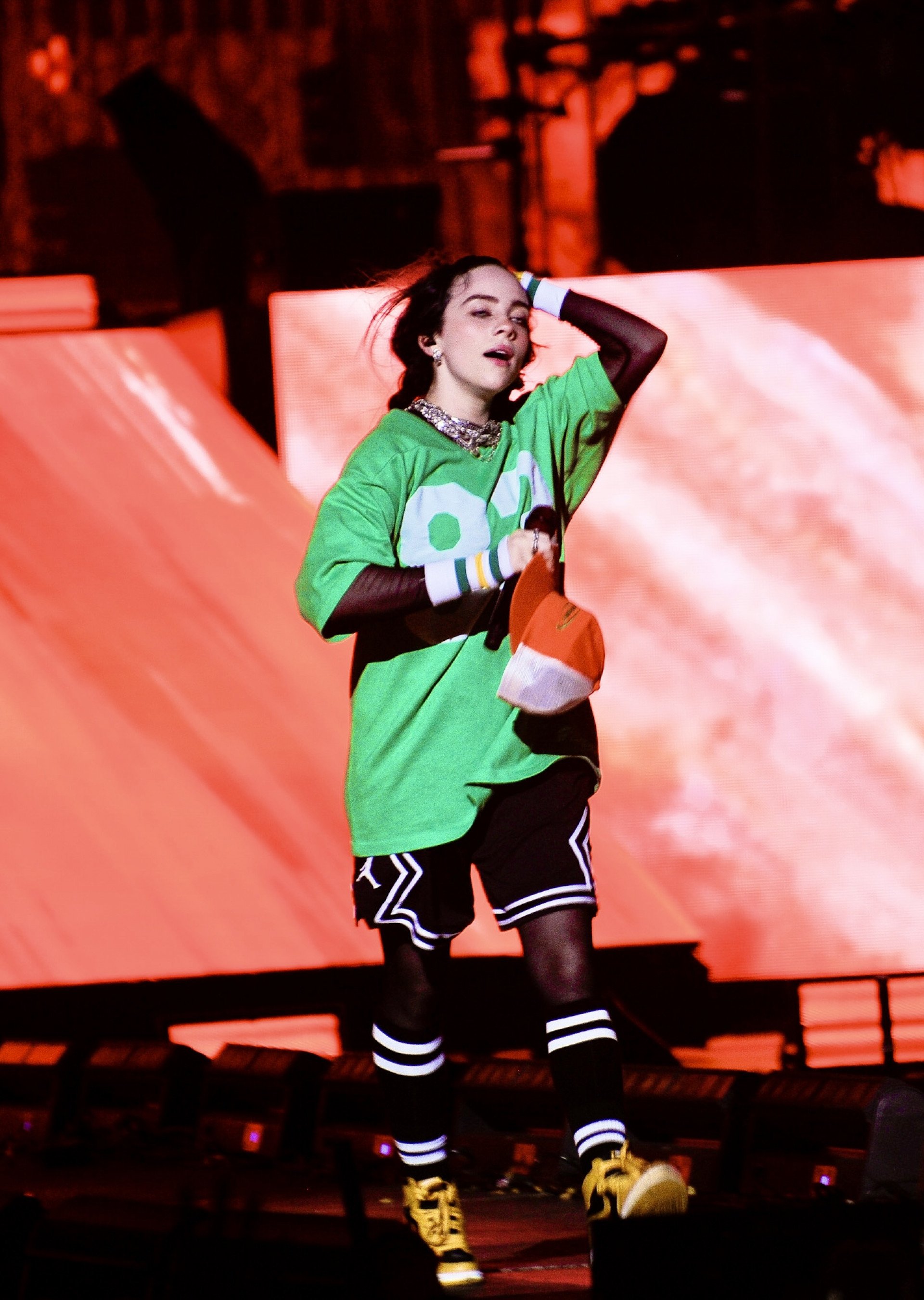 Billie Eilish canta no palco do Lollapalooza - Eduardo Martins / Agnews
