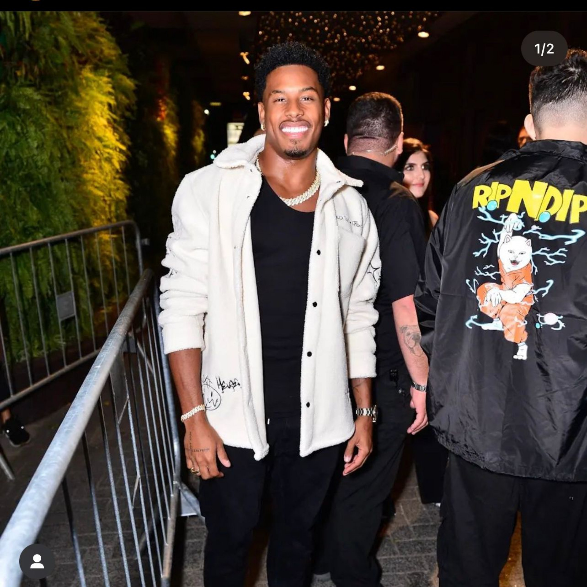 Paulo André chega em aniversário de Anitta - Foto Reprodução Internet