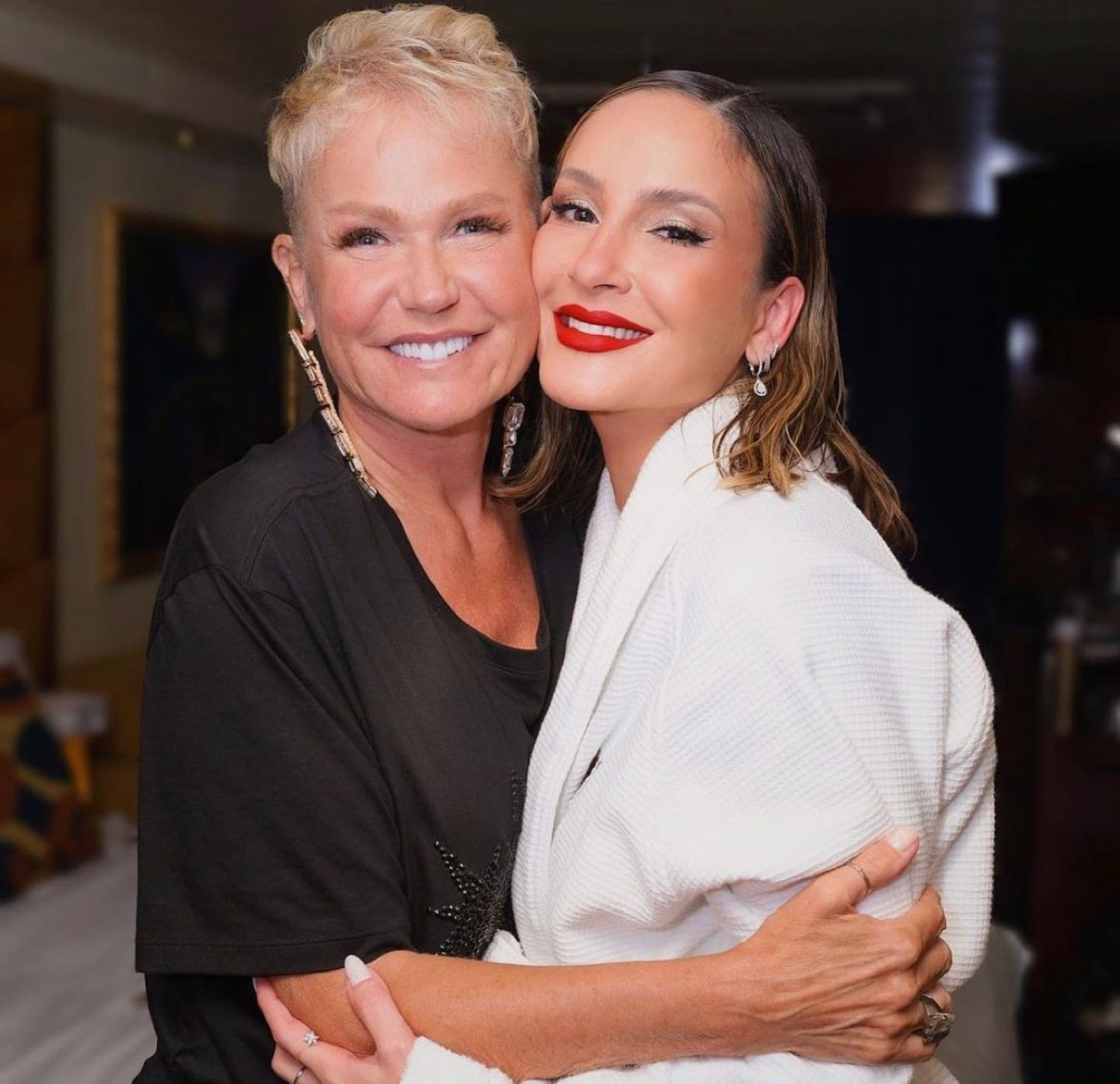 Navio de Xuxa -  Cláudia Leite - Foto Reprodução Internet