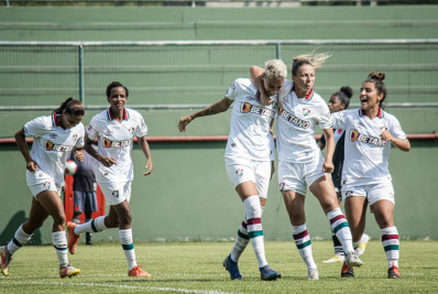 Fluminense goleia o Vasco pela Copa Rio de futebol feminino