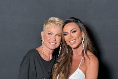 Nicole Bahls aproveita 'Navio da Xuxa' para tietar a artista