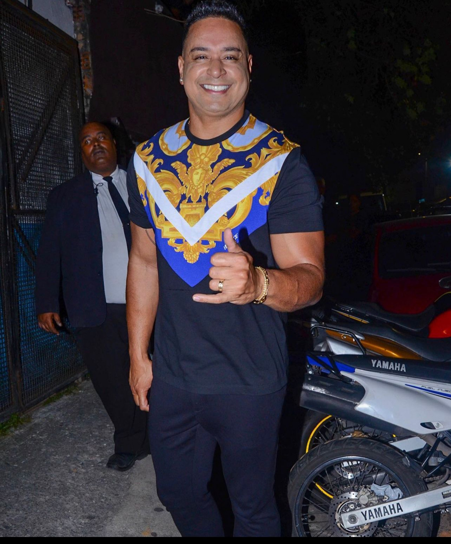 Xandy faz show em aniversário de Anitta - Foto Reprodução Internet