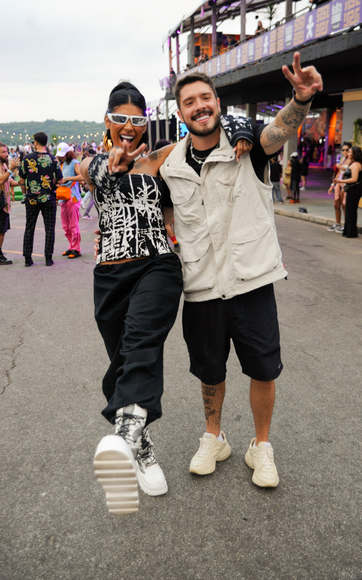 Pocah e o noivo, Ronan