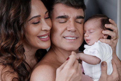 Fofura! Claudia Raia posta foto com Luca e Jarbas Homem de Mello: 'Tanto amor'