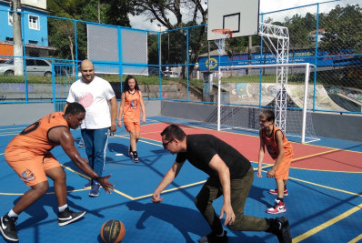 Prefeitura de Nova Friburgo reinaugura quadra do bairro Ypu