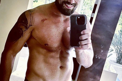 Rafael Cardoso exibe corpo sarado nas redes e brinca: 'Biscoitagem?'