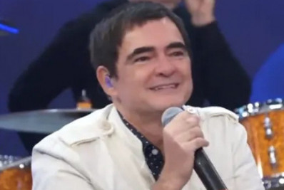 Skank se apresenta pela última vez na TV e integrantes se emocionam com homenagem